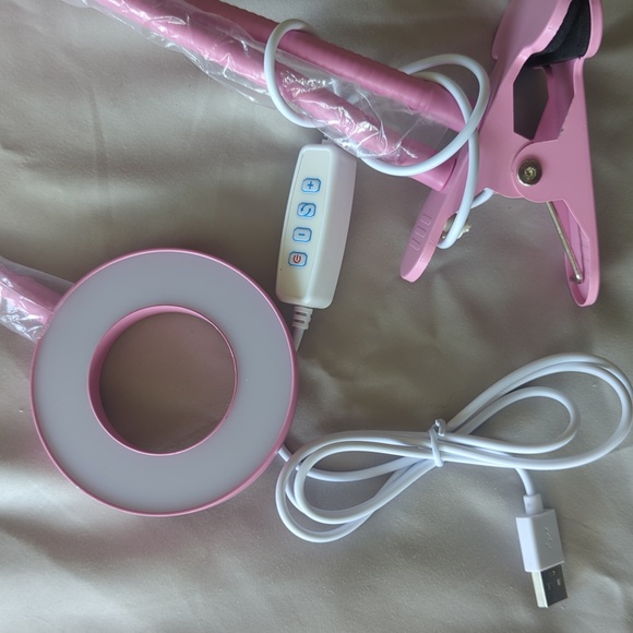 Brand new GelMoment Selfie Light - Picture 2 of 3